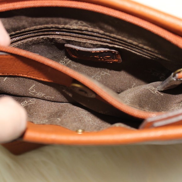 Born Concepts Warm Chestnut Leather Crossbody - Picture 4 of 11